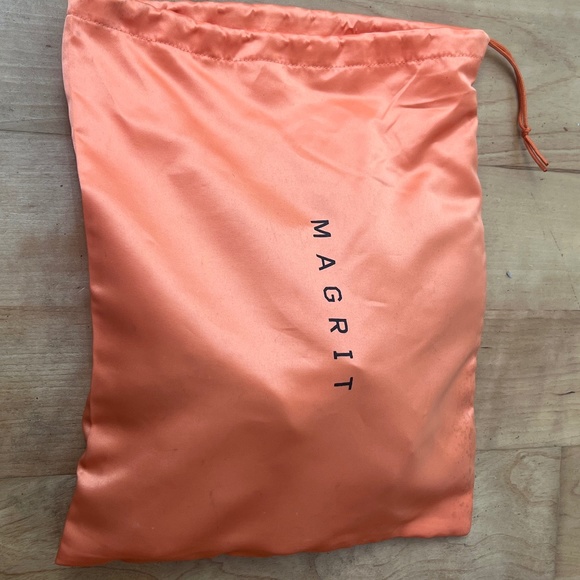 Magrit patent leather peep toe pumps - Picture 10 of 10